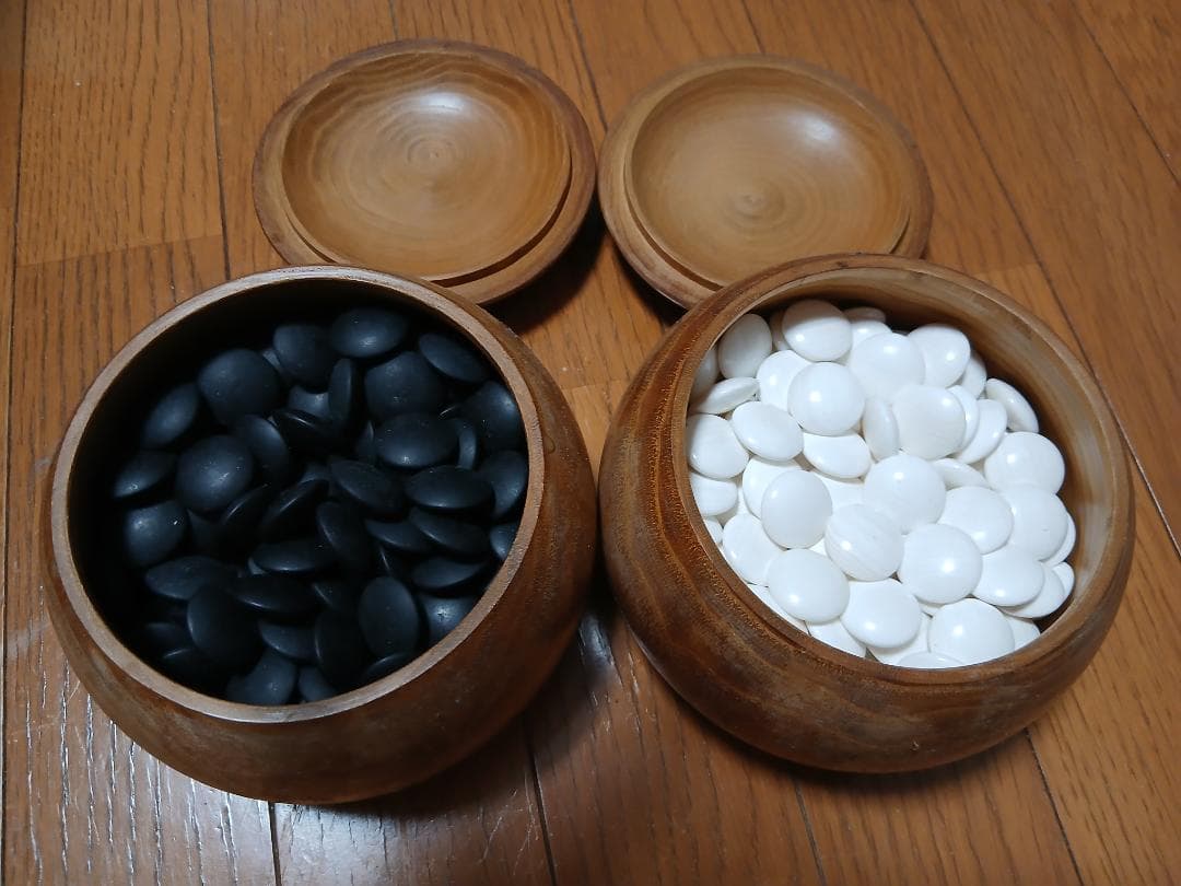 囲碁盤　脚付き　榧（かや）　碁石セット