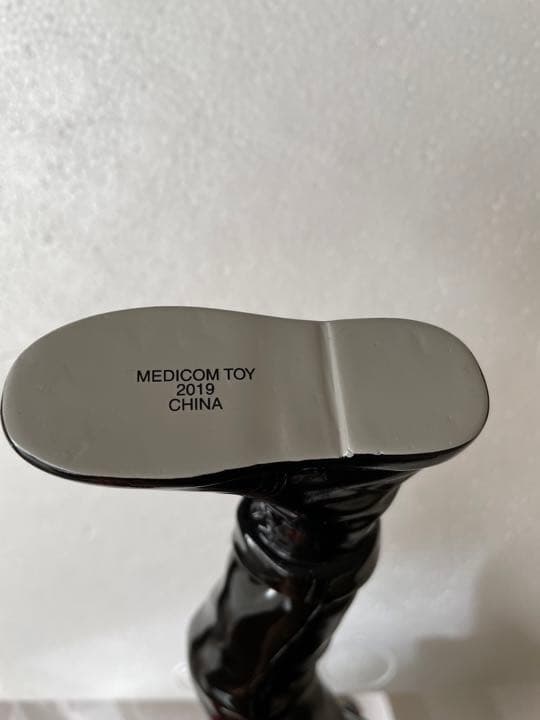 正規品‼︎ 廃盤‼︎ FLOWER BOMBER バンクシー フィギュア 箱付