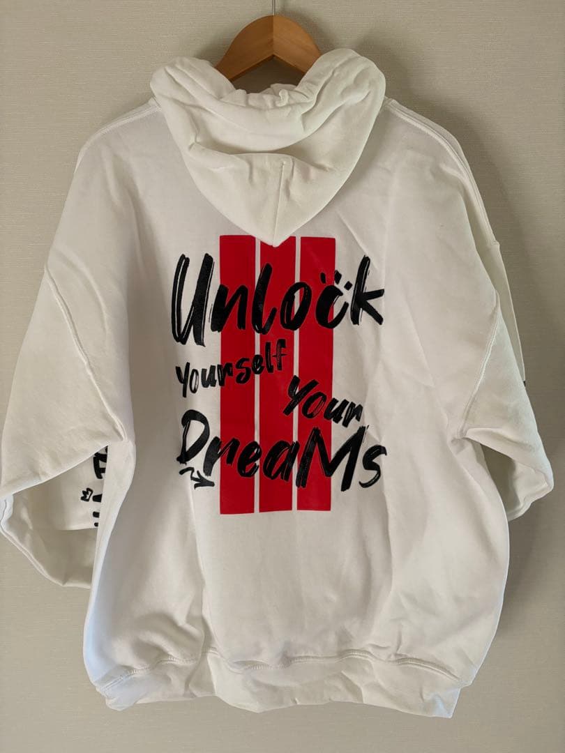 MAY'S メイズ　非売品　ホワイト パーカー L おまけ付き