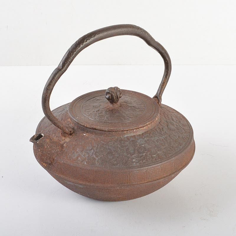 漆器 八角形皿 孔雀と花のデザイン（韓国の食器クジョルパン）