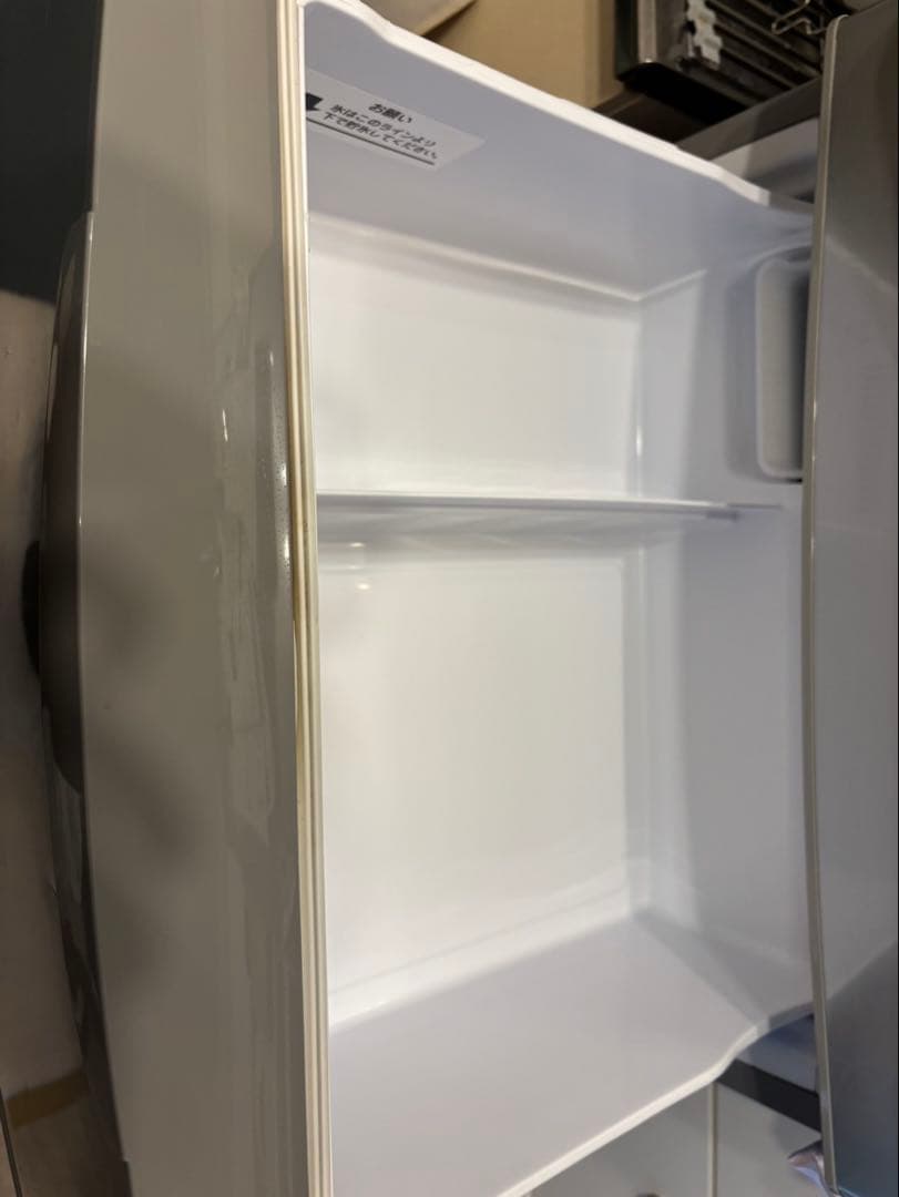 冷蔵庫　シルバー 引き出し式