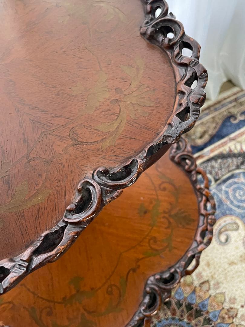 イギリスアンティーク 2段テーブル マホガニー象嵌装飾 透かし彫り