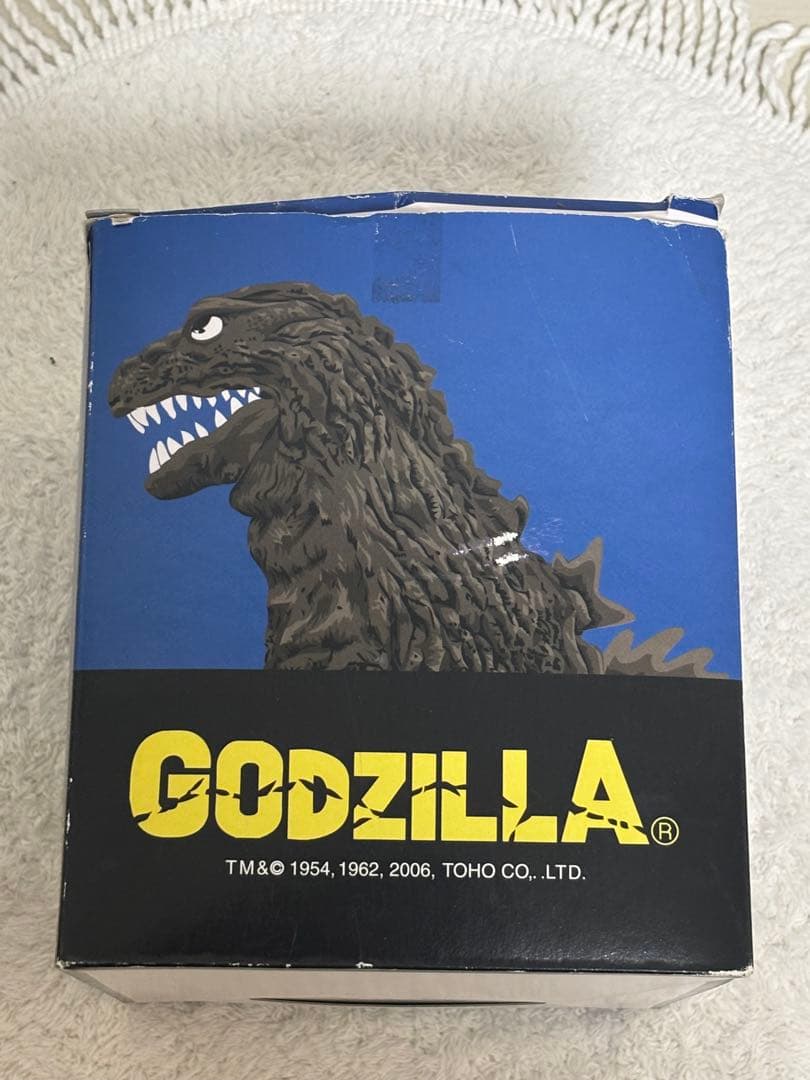 ゴジラ　初ゴジ　キンゴジ　胸像 タキ・コーポレーション 2個セット　箱付き