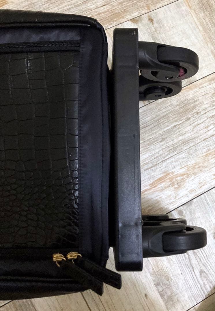 SWANY スワニー キャリーバッグ レザー クロコ型押し 機内持込み ブラック