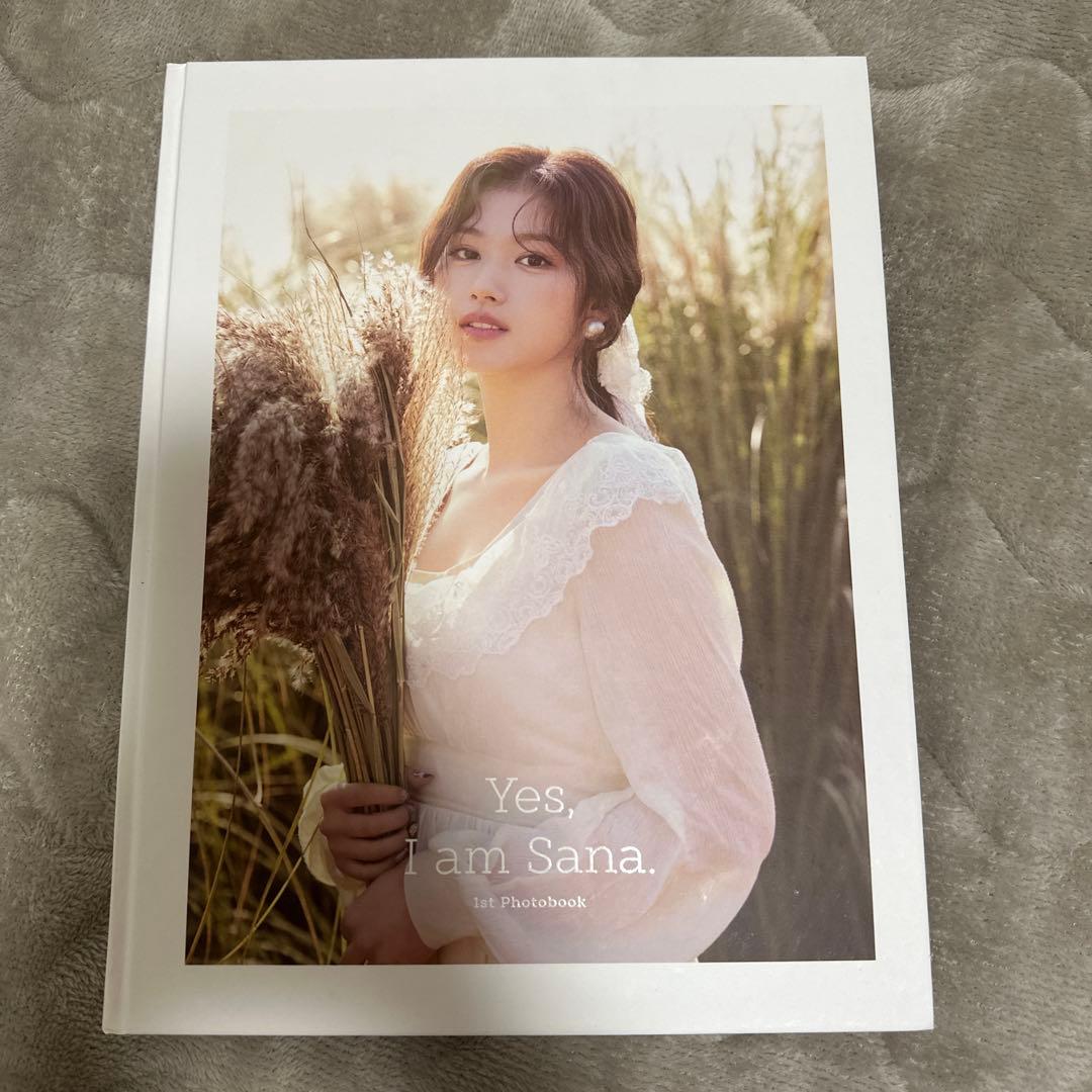 Yes, I Yes，I am Sana. TWICE サナ 1st Photobook ［写真集］2点 am Sana: