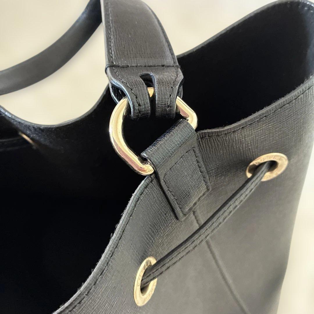 FURLA ブラック ショルダーバッグ ポーチ付き