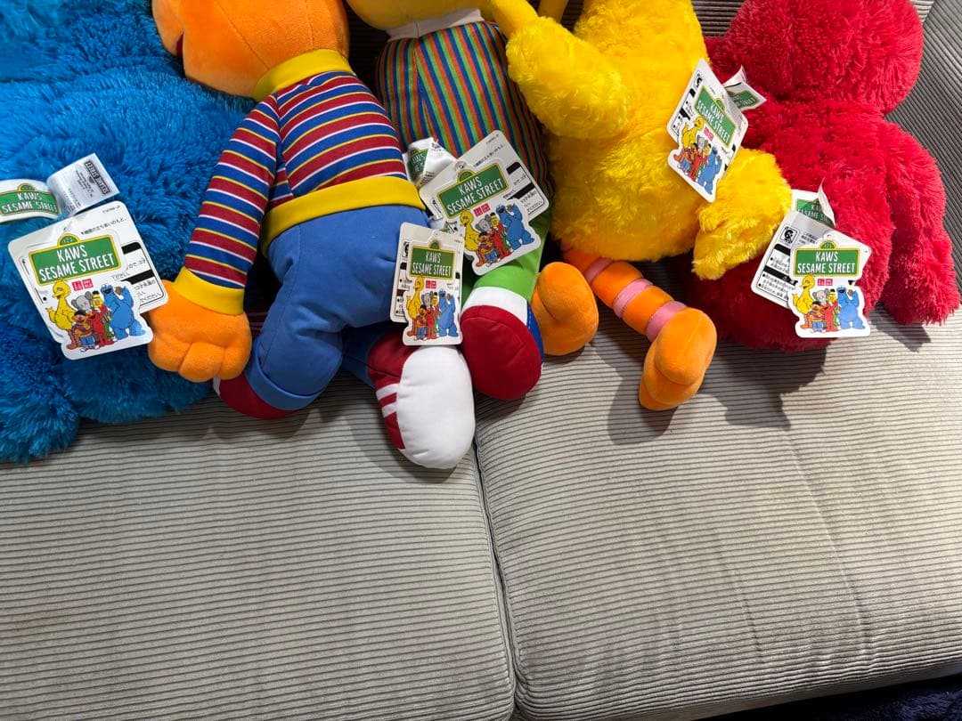 タグ付 ユニクロ カウズ セサミストリート コンプリート 5体 Kaws
