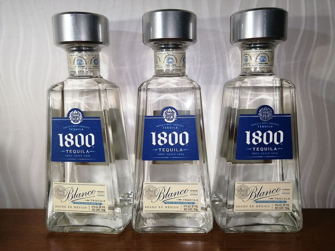 クエルボ1800 ブランコ 40% 750ml 3本 未開封