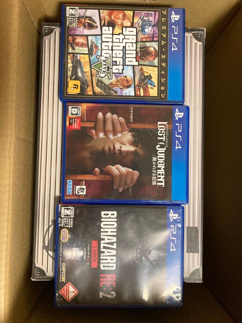 バイオハザード　RE:4コレクターズエディションその他ps4ソフト3本セット