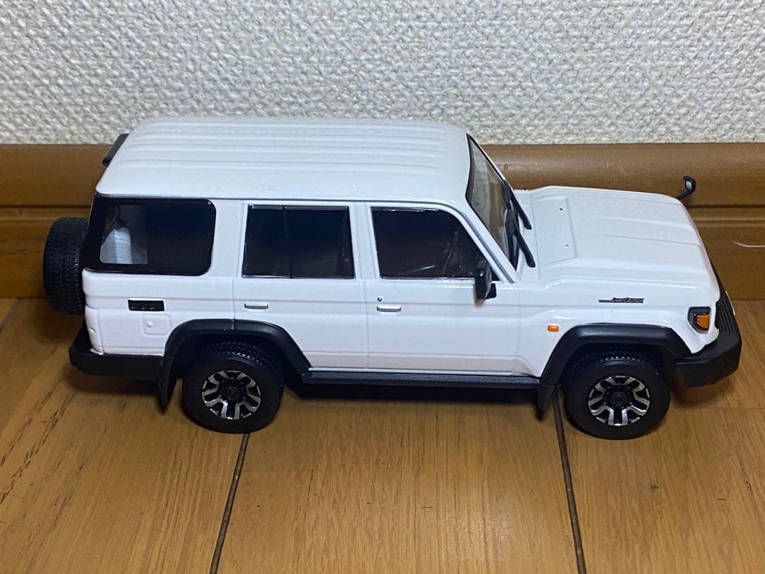 【送料込】再々販ランクル70 ミニカー