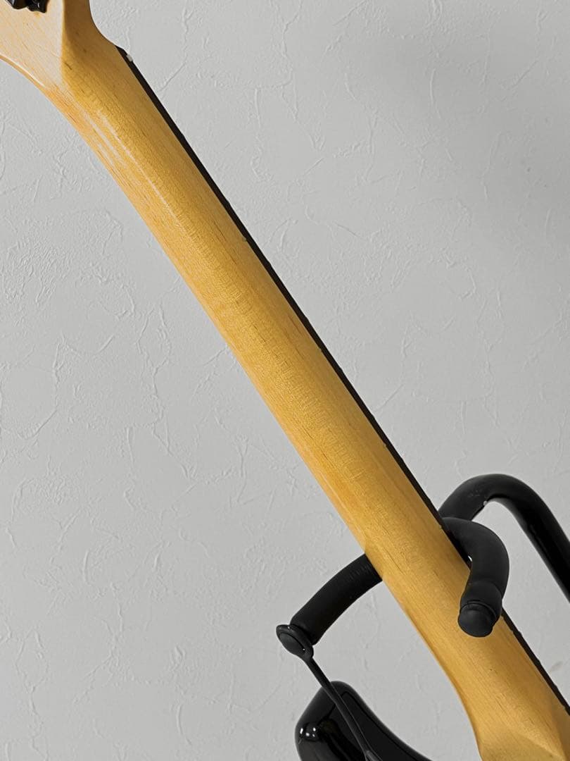 ストラトキャスタータイプレフティ改造【右利き用】