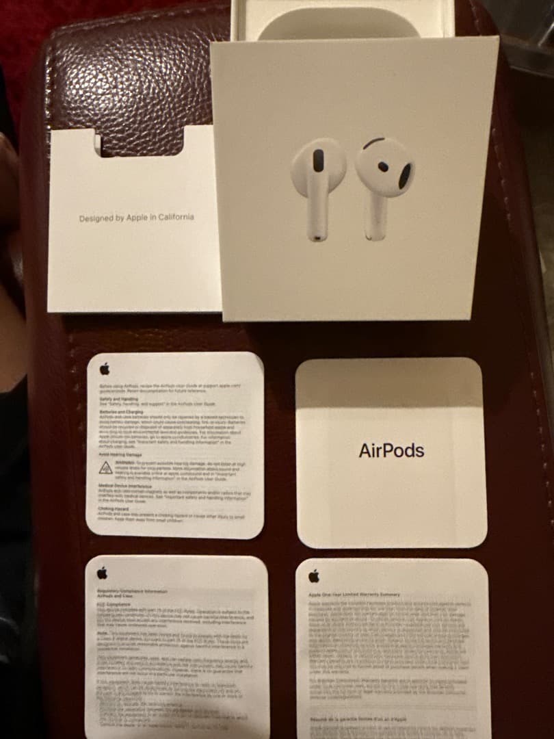 AirPods 4（通常モデル、ANC非搭載）