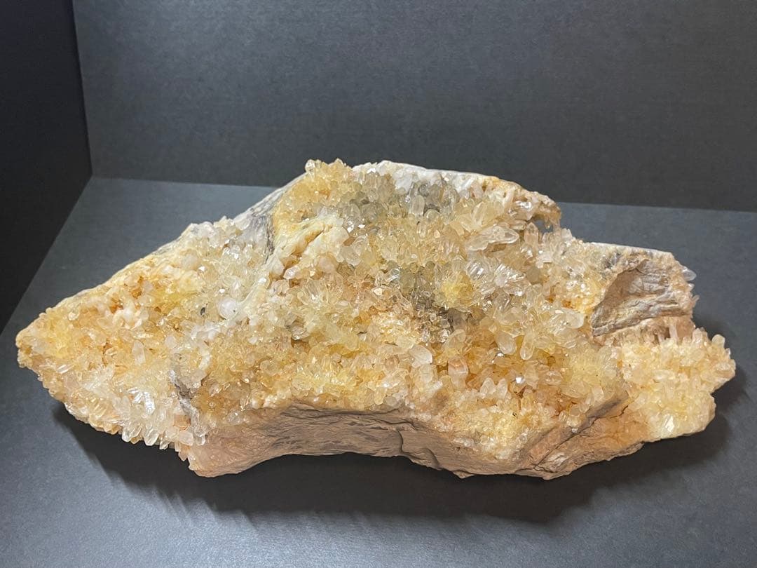 天然水晶クラスター 2.3キロ花咲き水晶クラスターの通販はau PAY