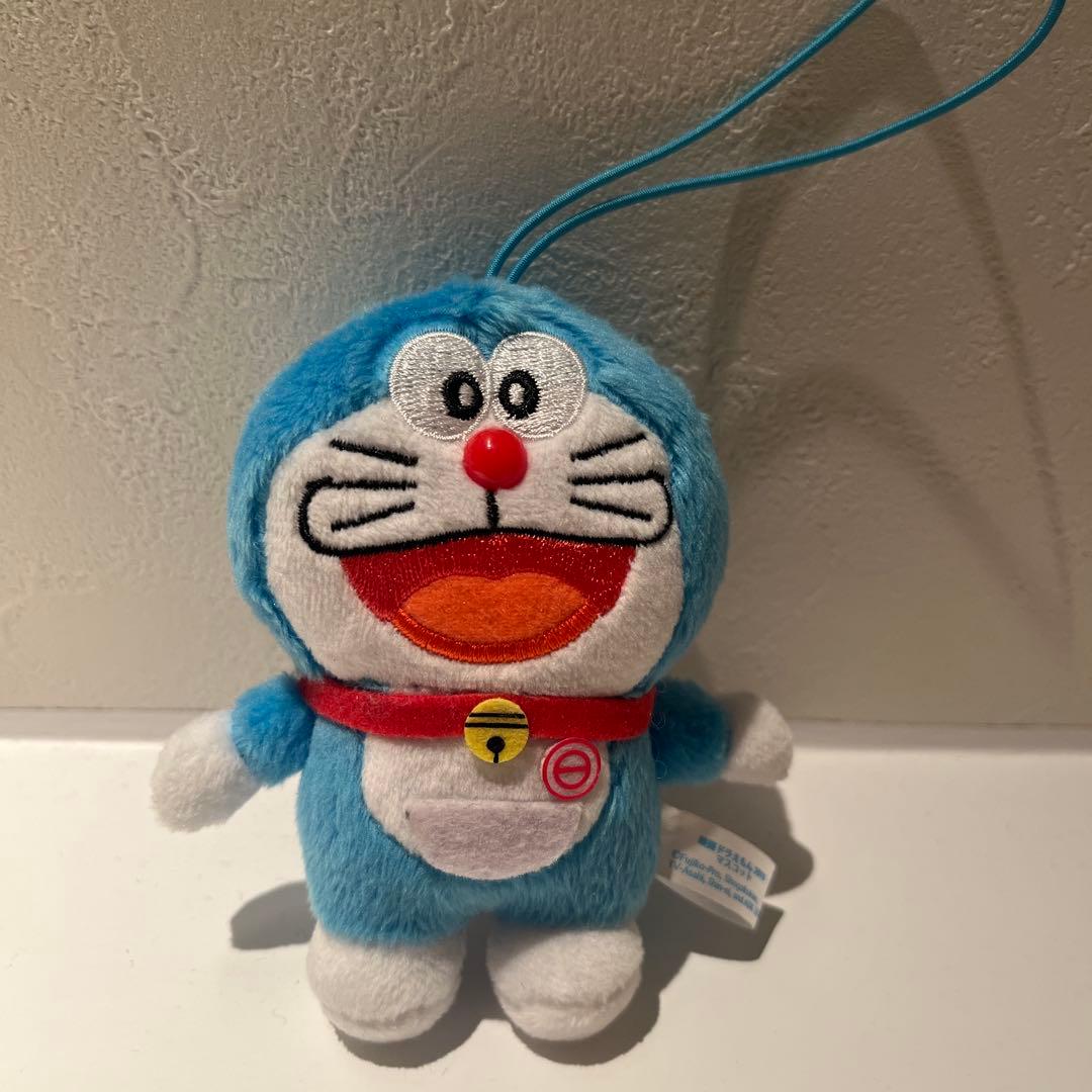 ドラえもん ぬいぐるみマスコット ストラップ付き - メルカリ