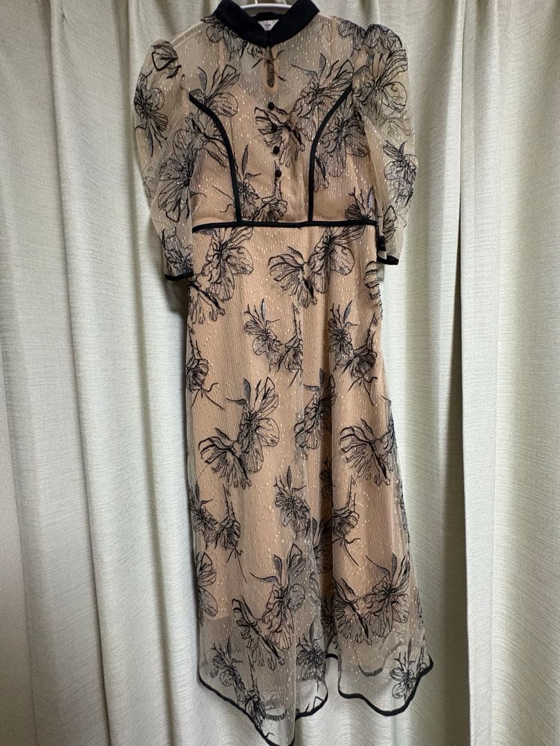 LEJA】配色パイピングプチハイネック花柄刺繍ラメレースロング丈ドレス