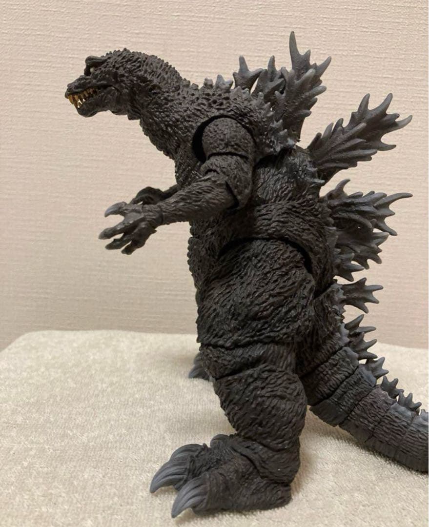 S.H.MonsterArts ゴジラ　2001