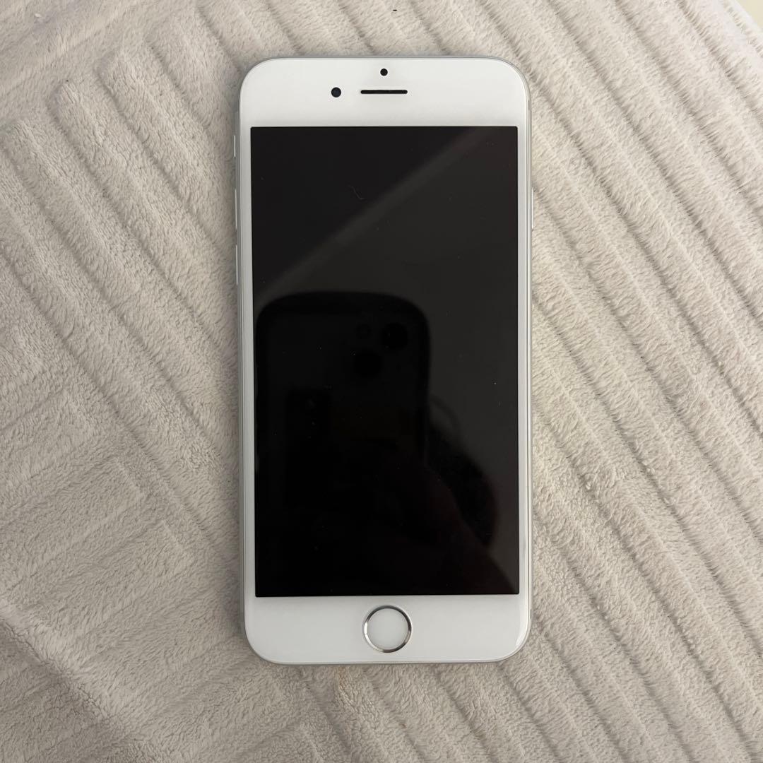 iPhone 7 silver 128GB SIMフリー iPhone 7 Silver 128 GB SIMフリー