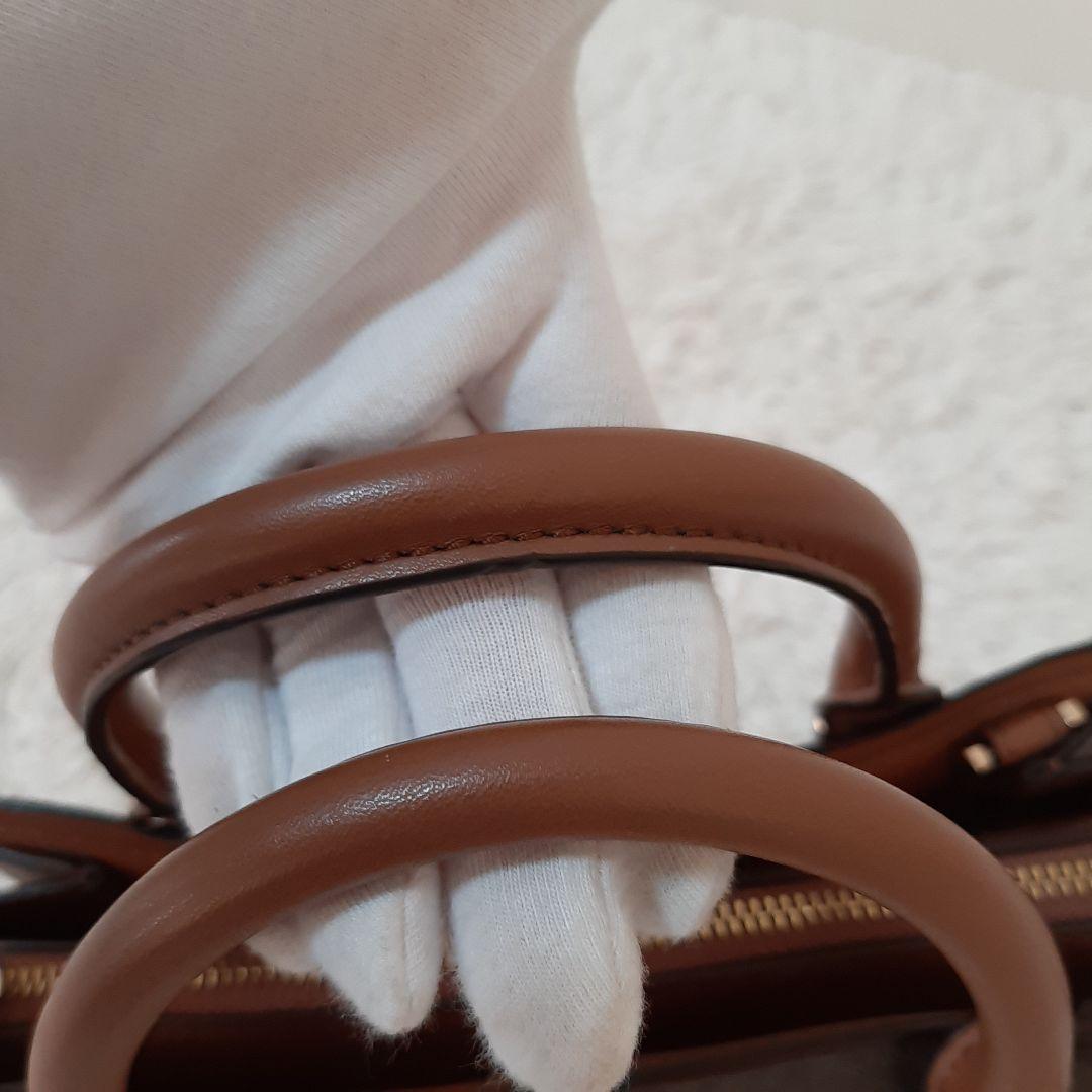 MICHAEL KORS　マイケルコース　ハンドバッグ　チャーム付き　ブラウン