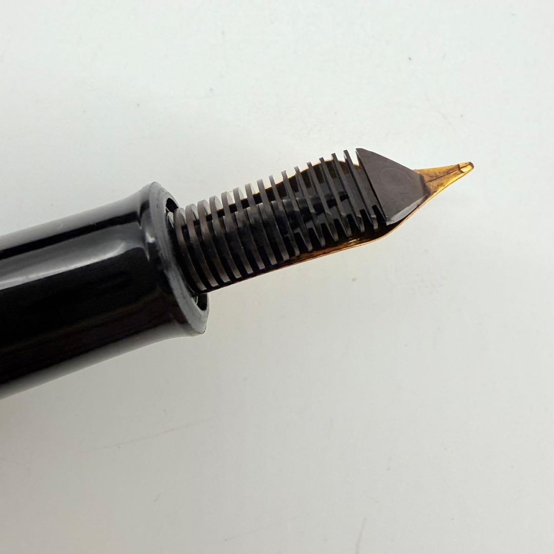 ★ペリカン Pelikan 万年筆 グリーンマーブル ペン先F 中古