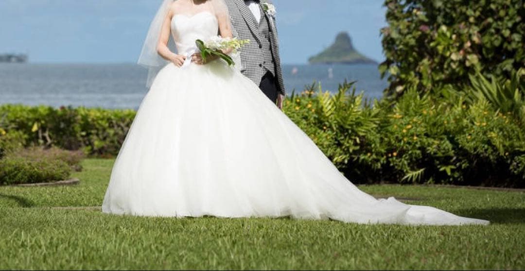 【M13リサイクルさん専用】モデルのちぴちゃんデザイン、ウェディングドレス！