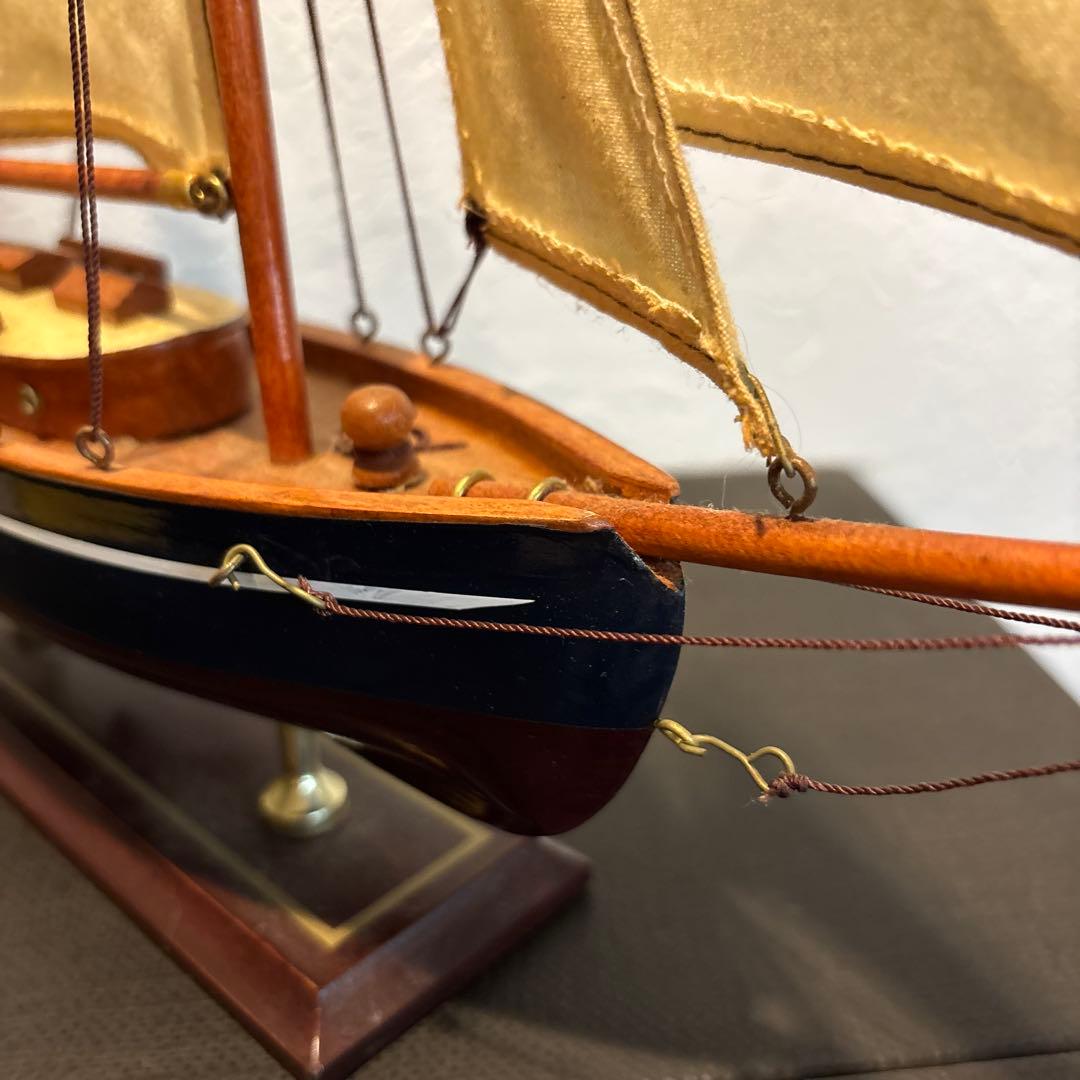 ベルギー製　帆船模型