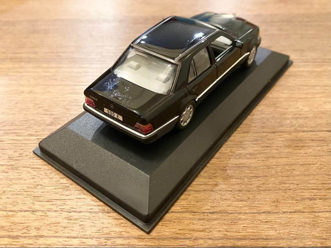 中古品 希少！1/43 ミニチャンプス メルセデスベンツ 500E ブラック