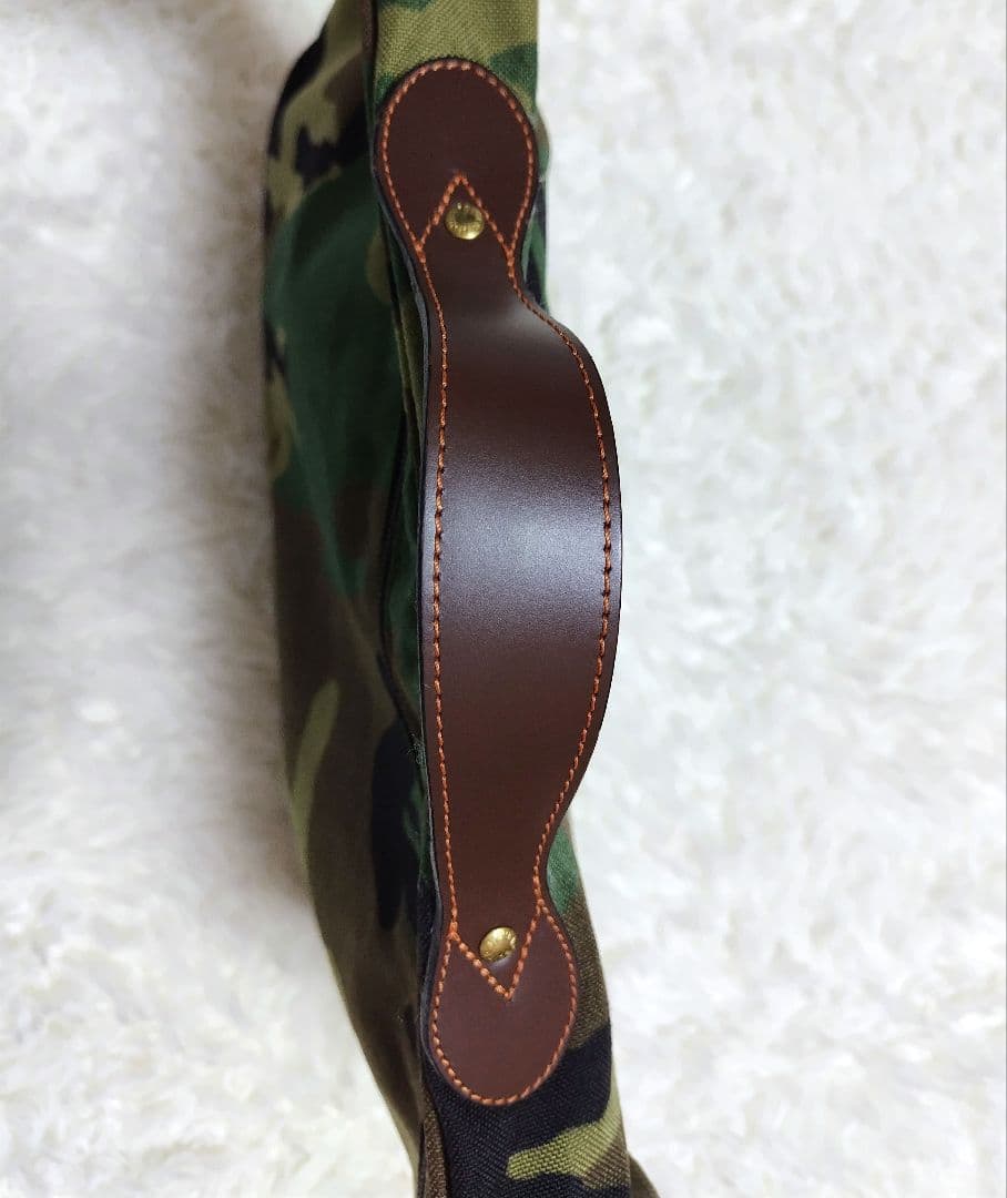 新品タグ付　限定モデル！エルベシャプリエブリーフバッグ カモフラージュ915W