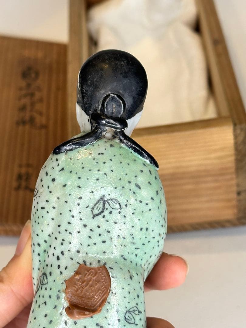 中国美術 清時代 粉彩 人物置物 共箱付 火漆封印有 骨董品