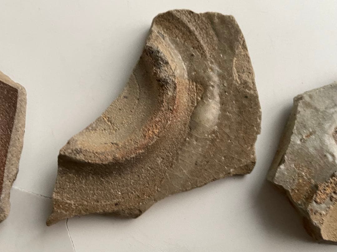 骨董 アンティーク 古唐津 絵唐津 陶片残欠 皿 向付 桃山 古陶磁 発掘