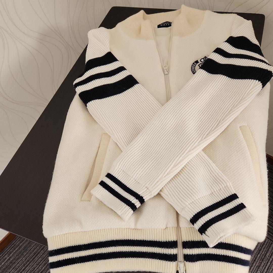 パーリーゲイツ　アウター　防寒ばっちり^ ^ 白