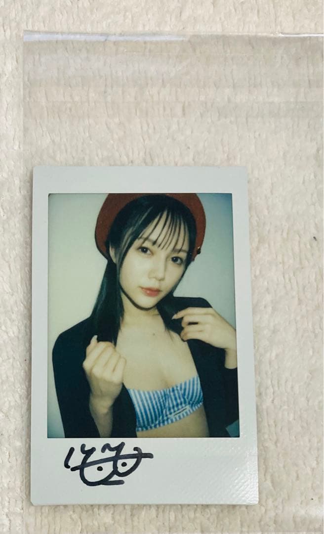世界でひとつの記念品【涼森れむ】直筆サイン入りチェキ かわいい笑顔