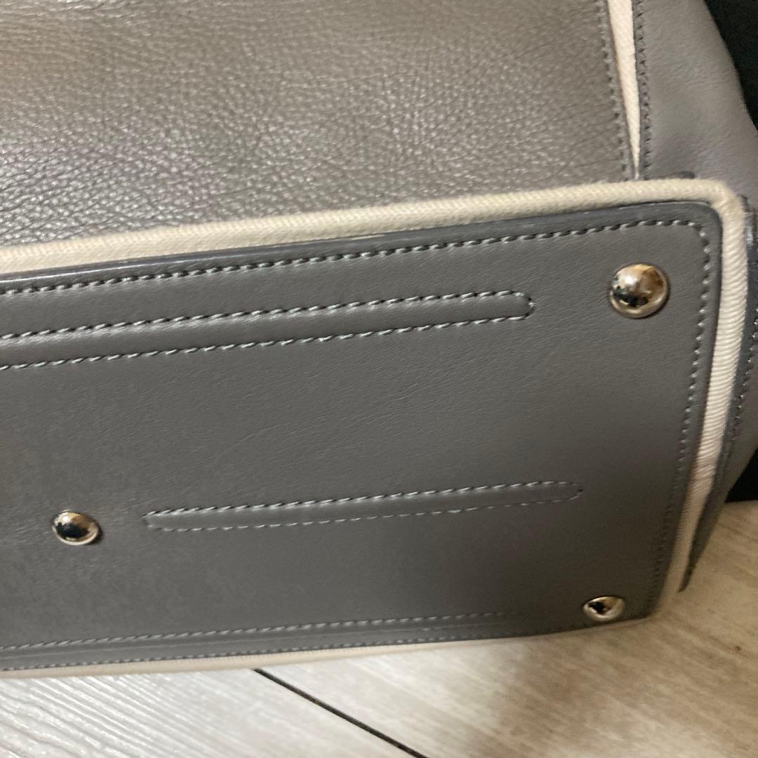 SAINT LAURENT グレー ハンドバッグ