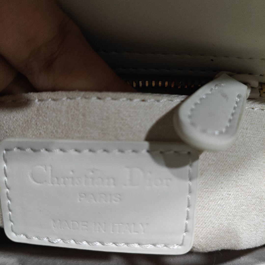 m*8様 高級ブランドデザイン ホワイト キルティング ショルダーバッグ