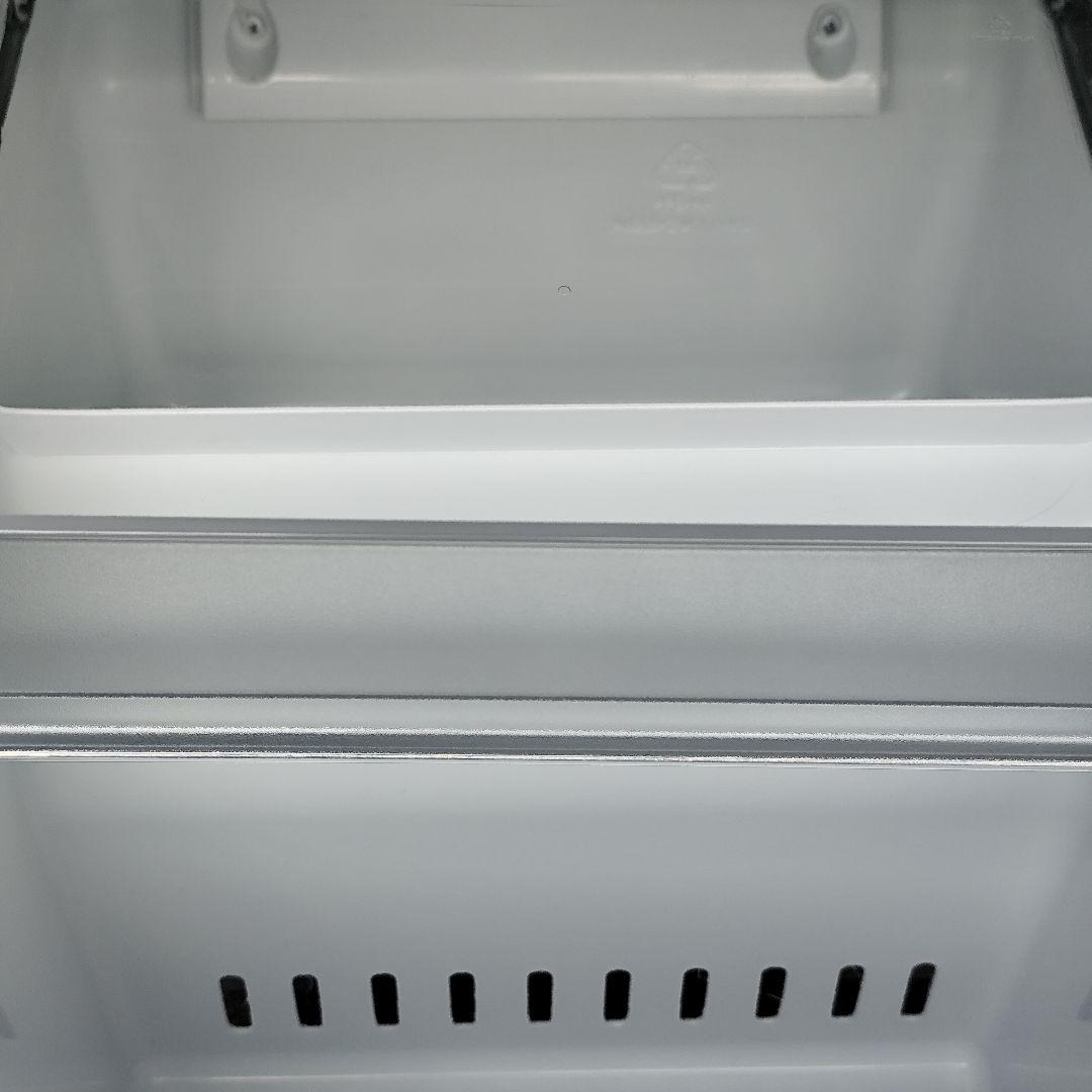 カラー　高年式2024年製ヤマダノンフロン冷凍冷蔵庫 YRZ-F15LK