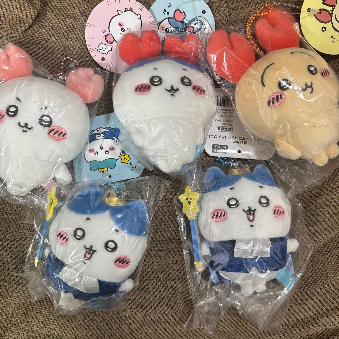 ５個　ちいかわ　カニなちいかわ　カニなハチワレ　ロブスターなうさぎ　マスコット