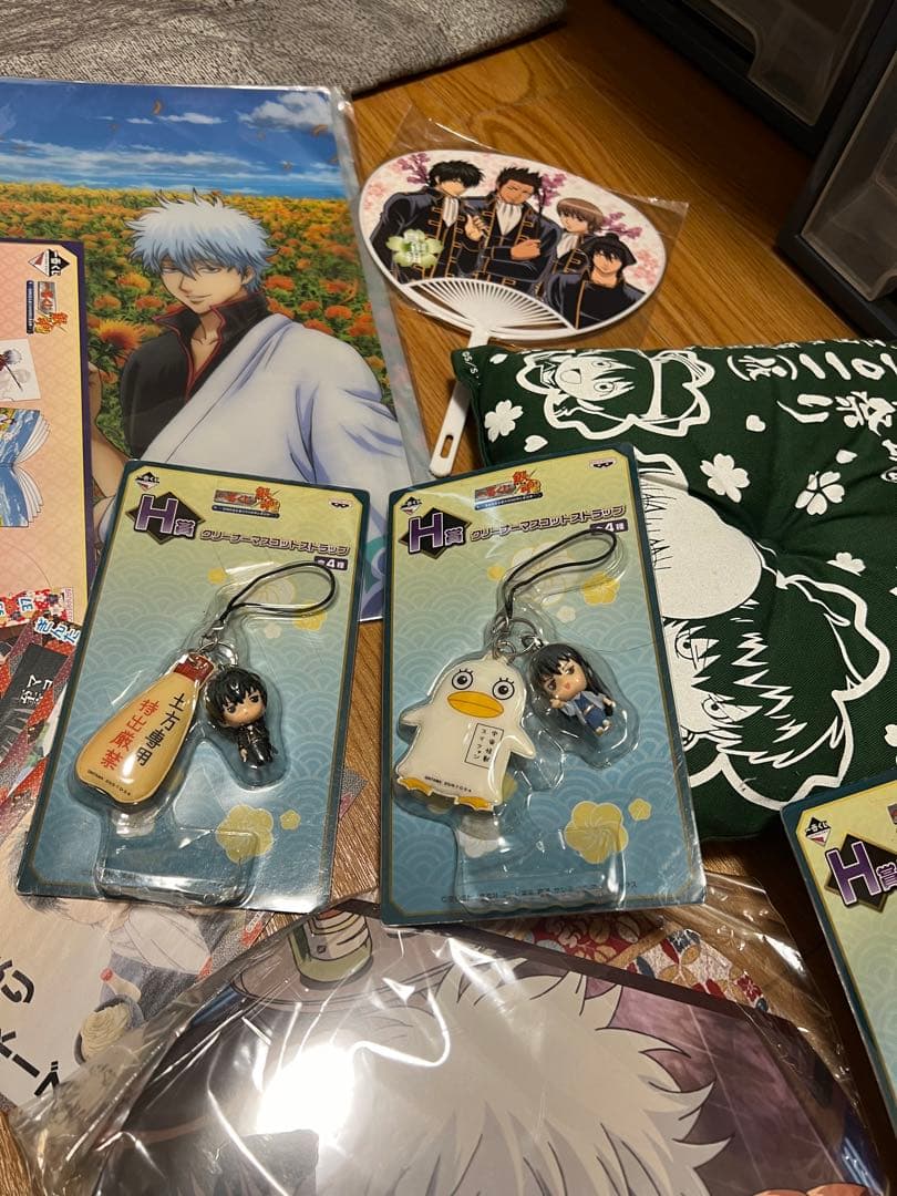 銀魂 グッズ セット うちわ 缶バッジ クリアファイル 他