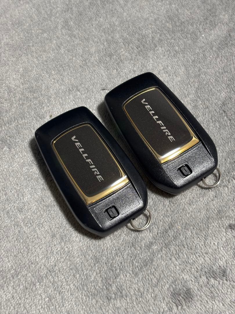 トヨタ純正スマートキー　ヴェルファイア