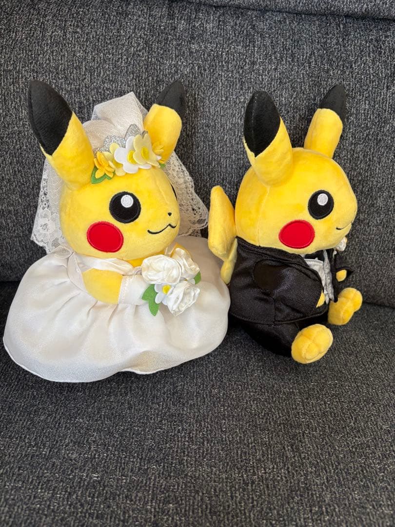 ピカチュウ 結婚式用　ぬいぐるみ 2体セット　箱付き