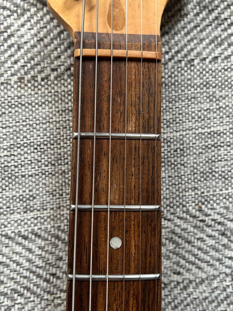 Squier ストラトキャスター レッド