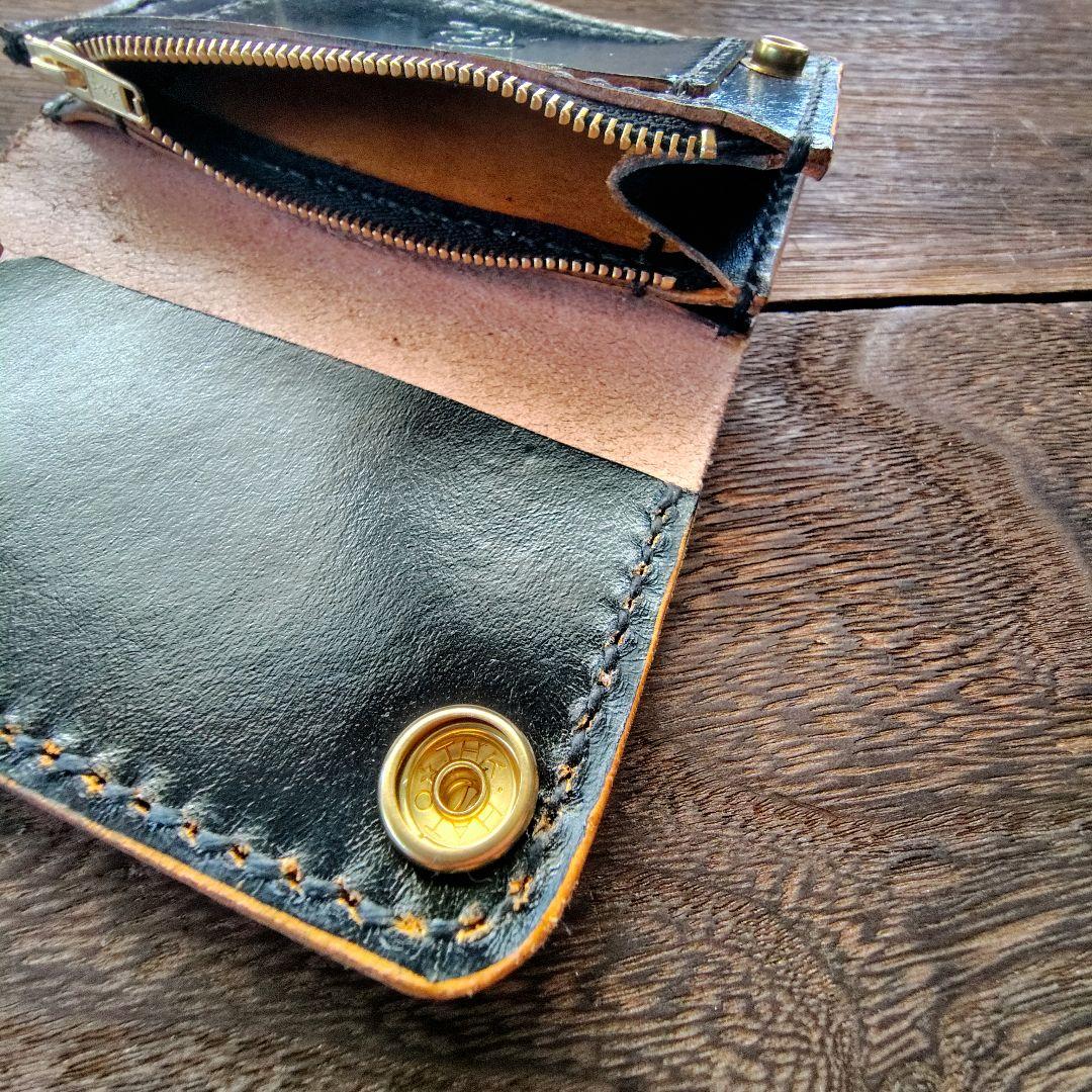 ミドルサイズ トラッカーウォレット 黒 午年記念 蹄鉄 手染め