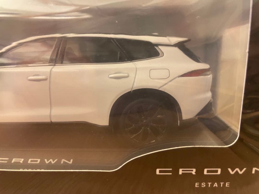 トヨタ CROWN ESTATE ミニカー ホワイト新品未開封品