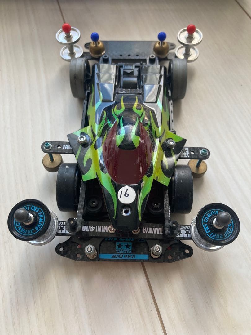 ミニ四駆引退セットミニ四駆11台とレーサーズボックスパーツセット