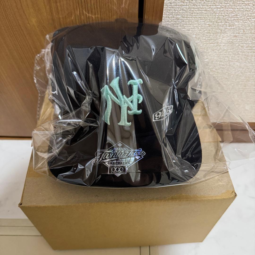 TWNTY TWO Tiffany newyork Mets