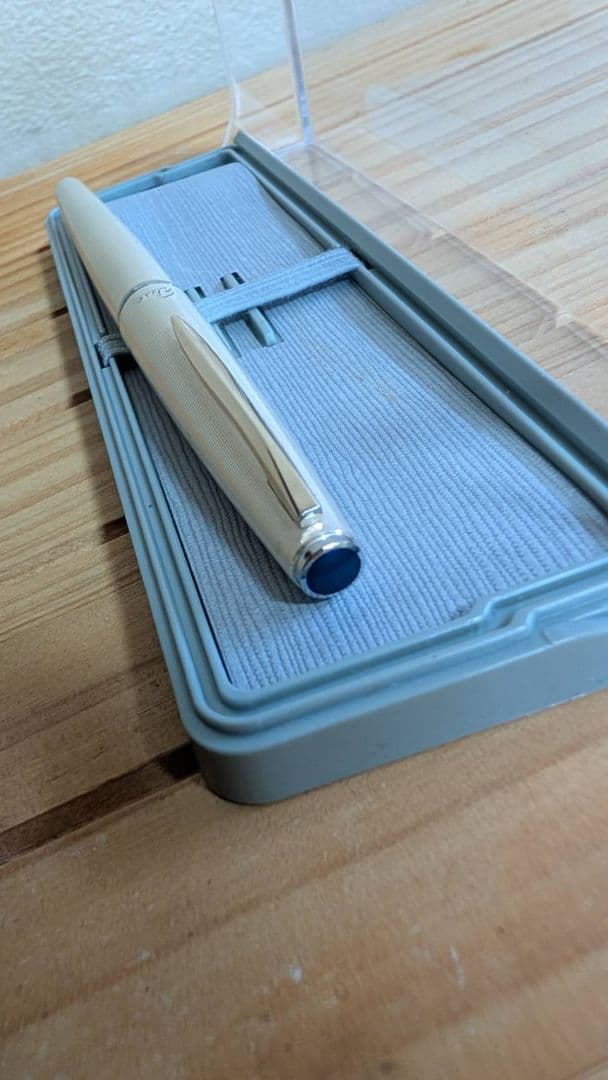 PILOTエリートシルバー ストライプデザイン 万年筆 K18 750刻印