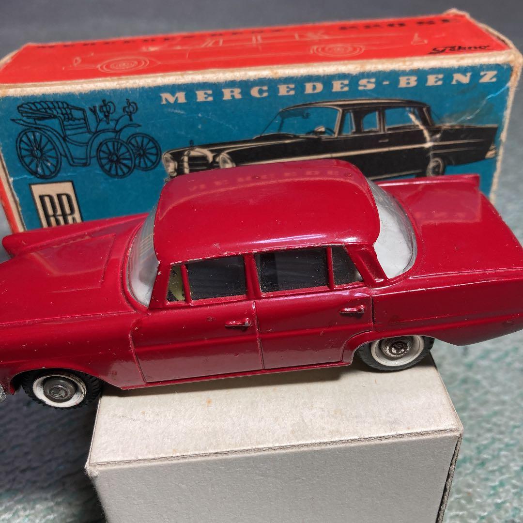 テクノ、メルセデスベンツ、220S E  1962年製