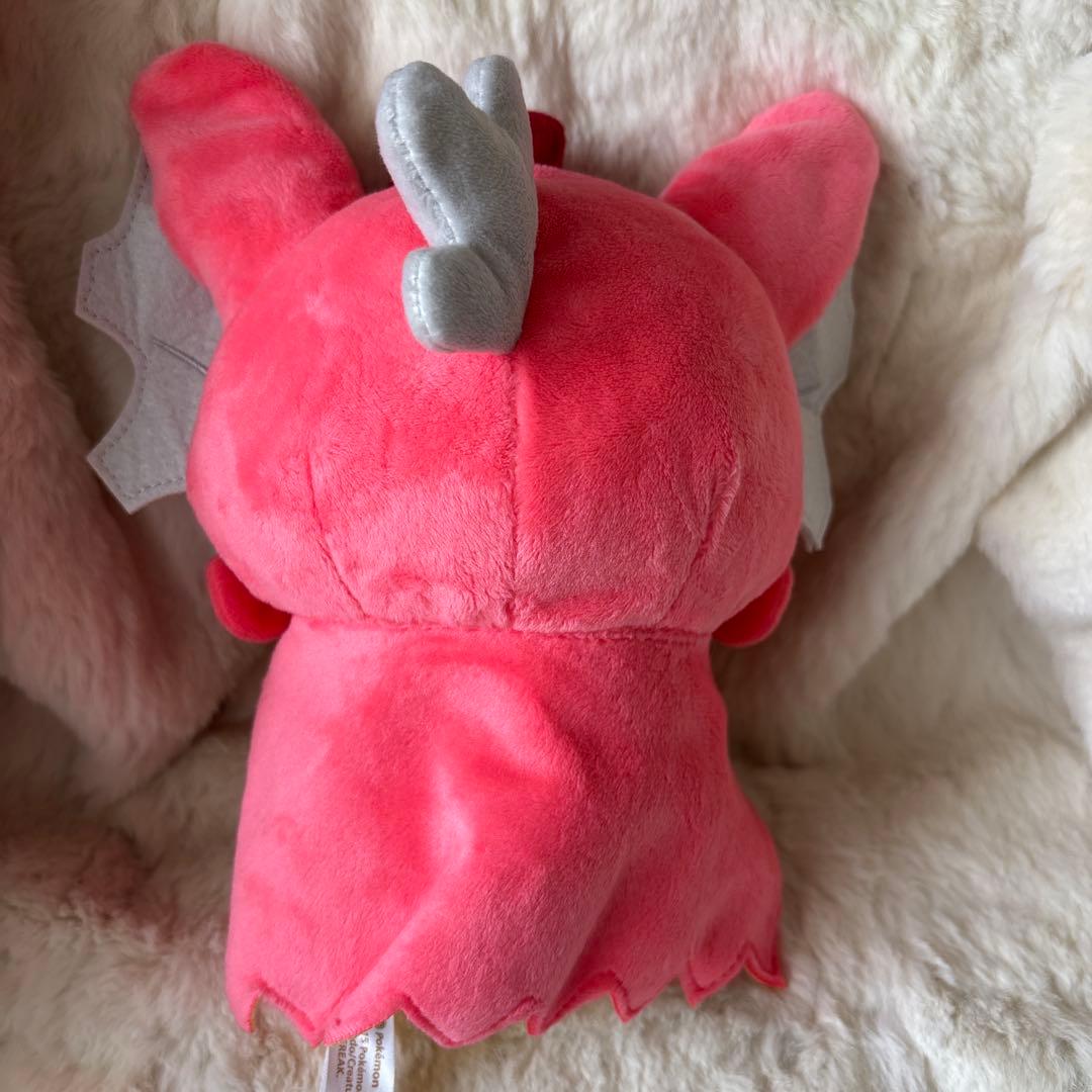 ポケモンセンター　ヒロシマ　赤いギャラドス　ポンチョ　ピカチュウ ぬいぐるみ