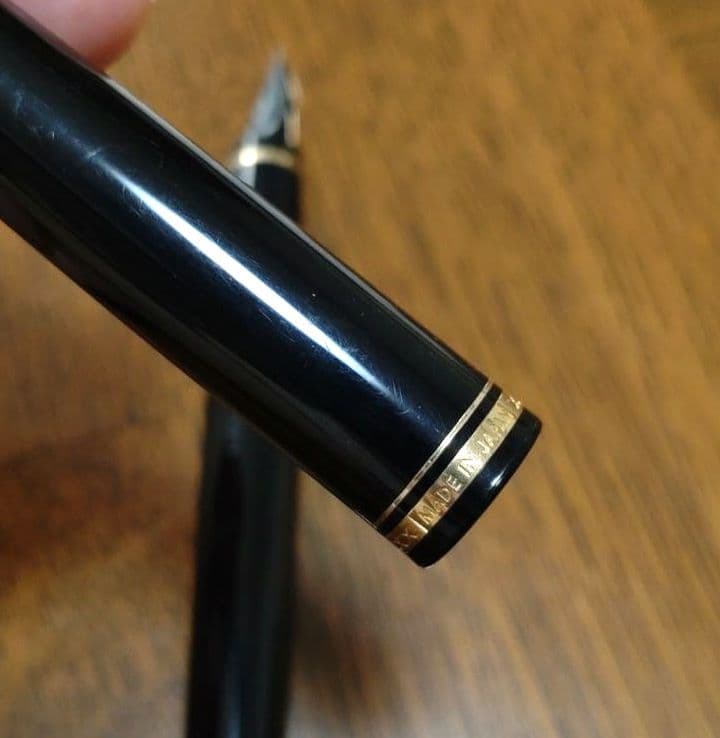 パイロット エラボー（ELABO） 万年筆 金色装飾 14K