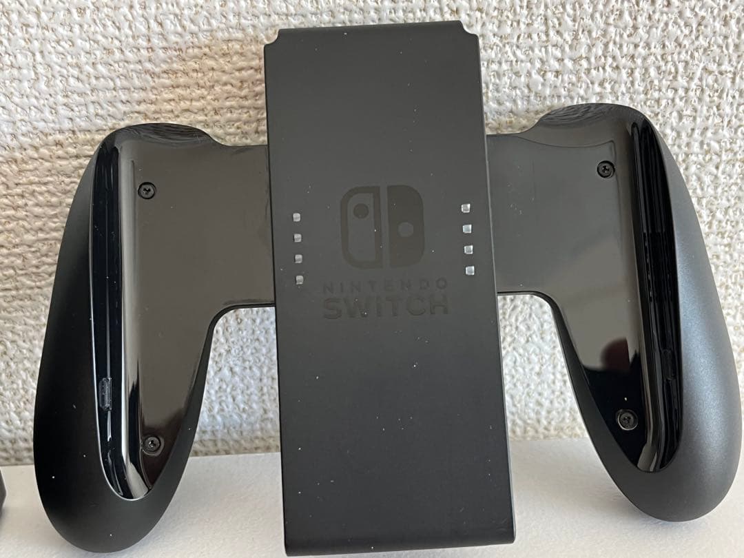 Nintendo Switch 青/赤 本体　箱あり美品 充電器、専用ケース付