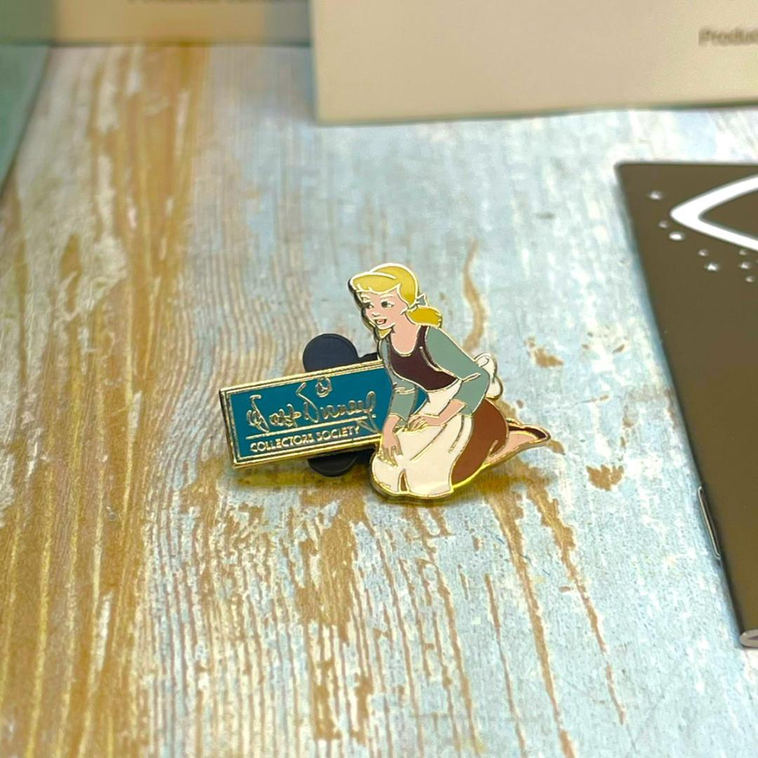 レア★WDCC シンデレラ Cinderella 陶器製 フィギュア