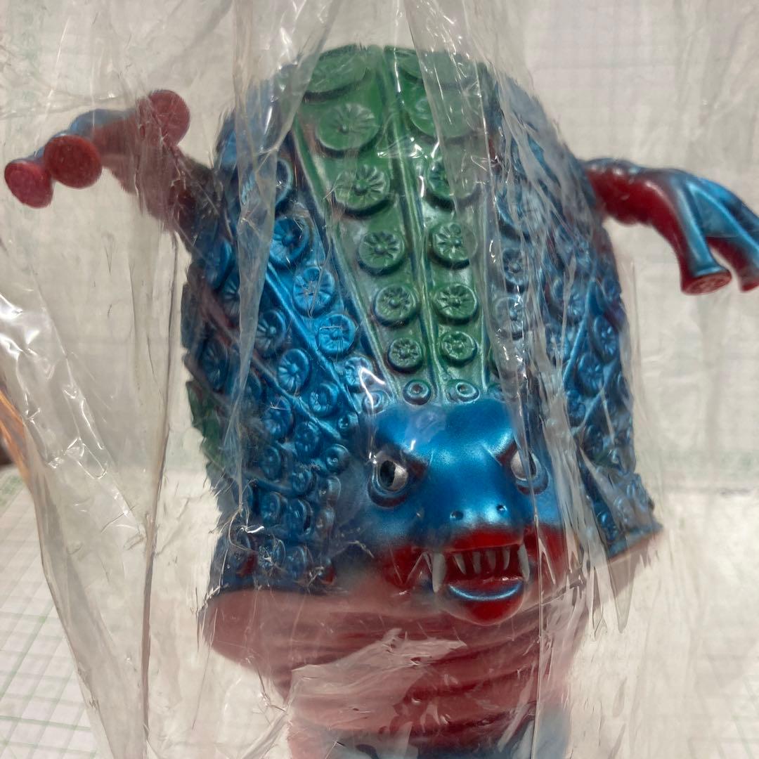 2001年に、ブルマークソフビ復刻版シリーズの初期カラージャイアント